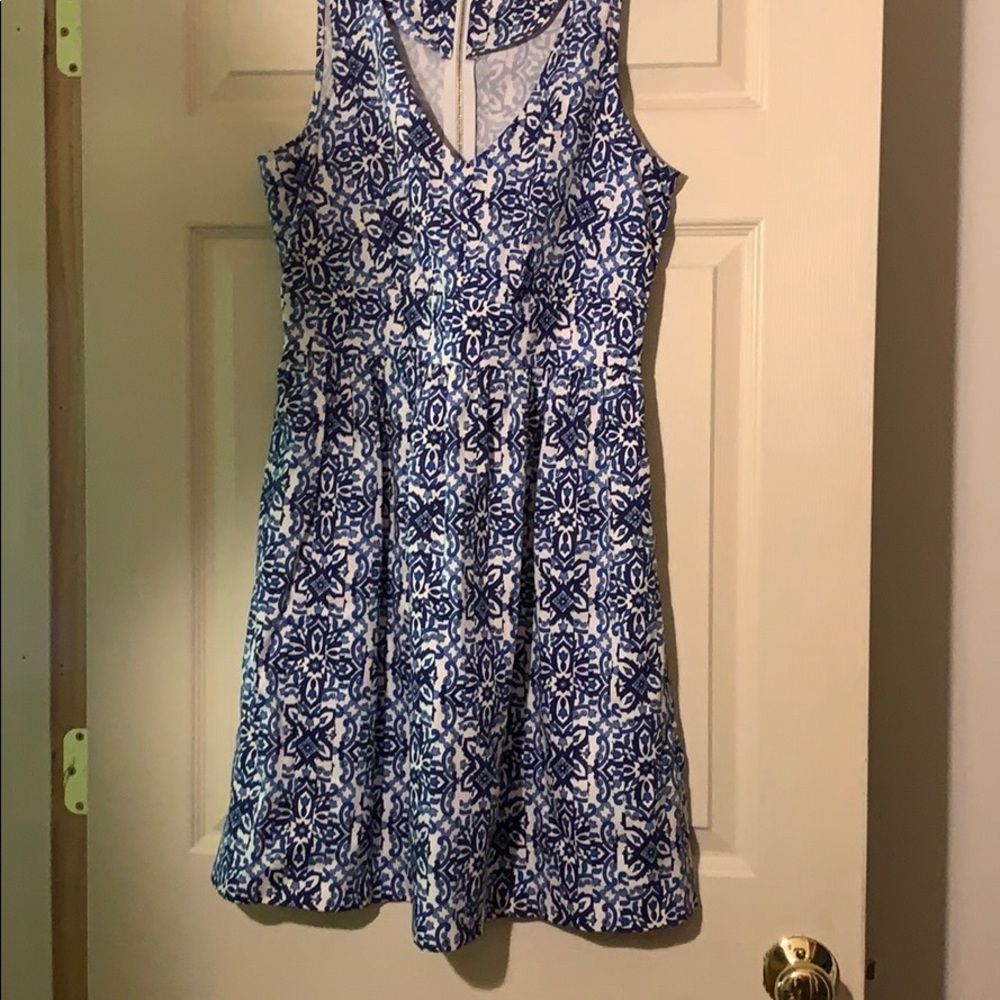 Blue/ white Spring dress - Picture 2 of 6